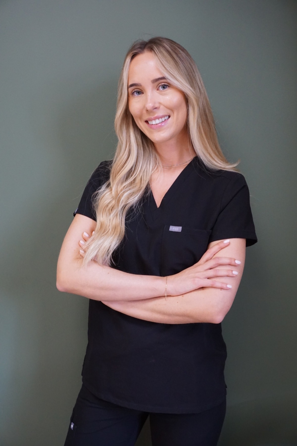 Dr Justine Leclaire